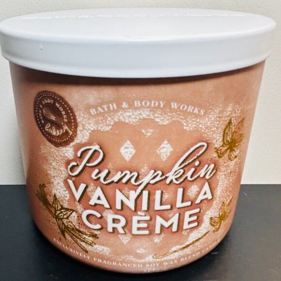 Bath & Body Works Pumpkin Vanilla Creme 3-Wick Candle NEW - Picture 1 of 4